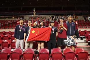 男子古典式摔跤77公斤级-中国选手刘瑞获得铜牌